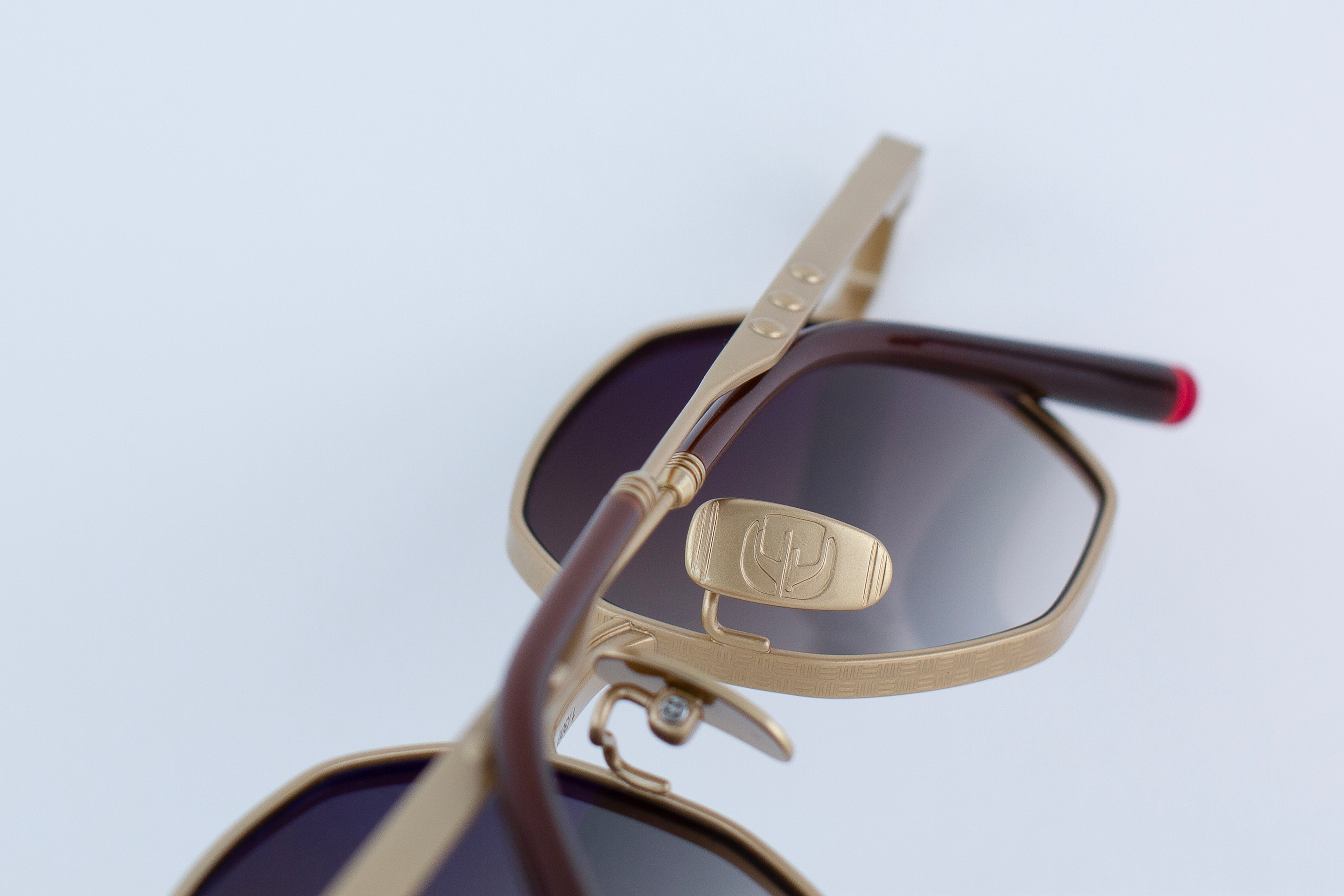 CAUDRON - MATTE GOLD