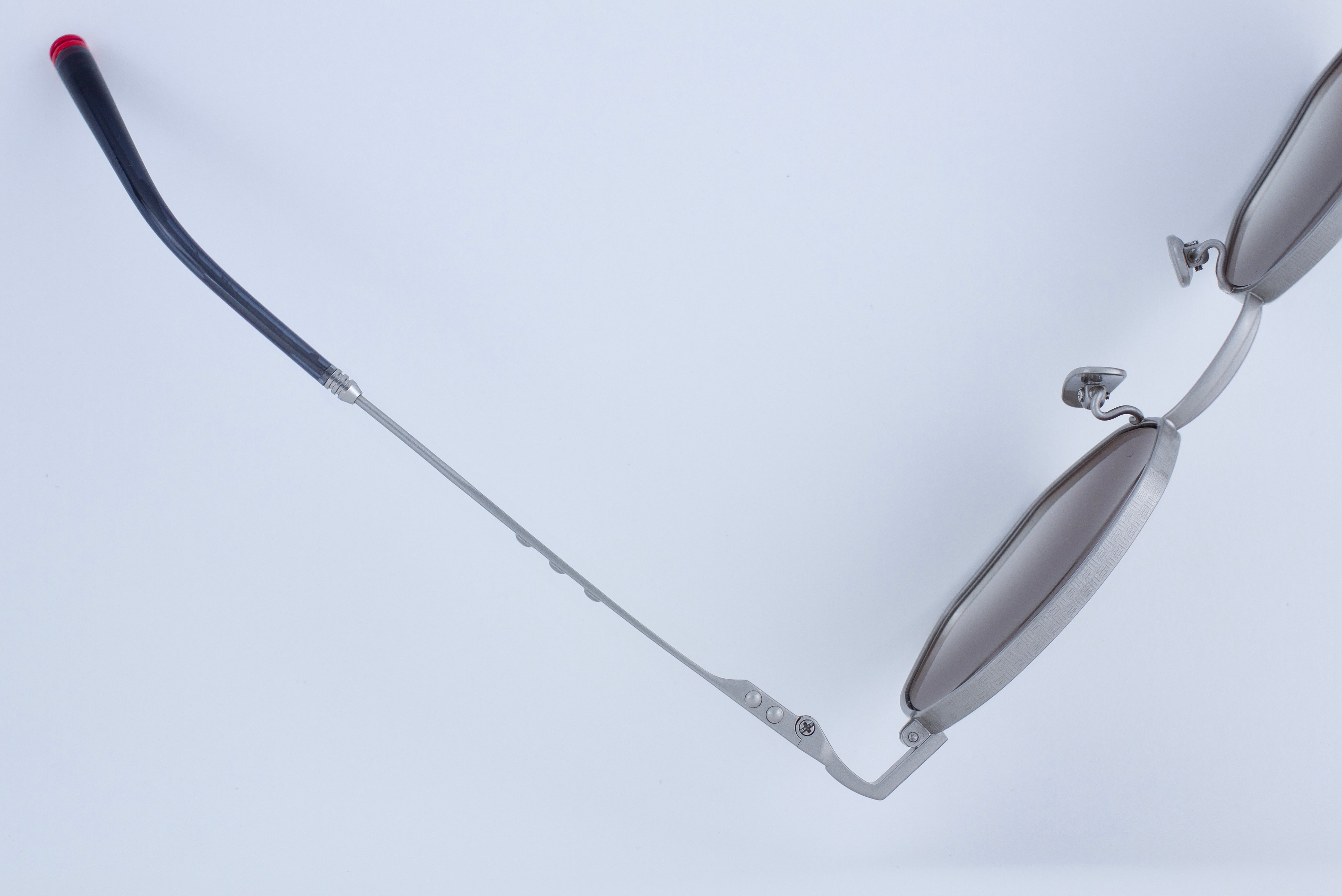 CAUDRON - MATTE SILVER