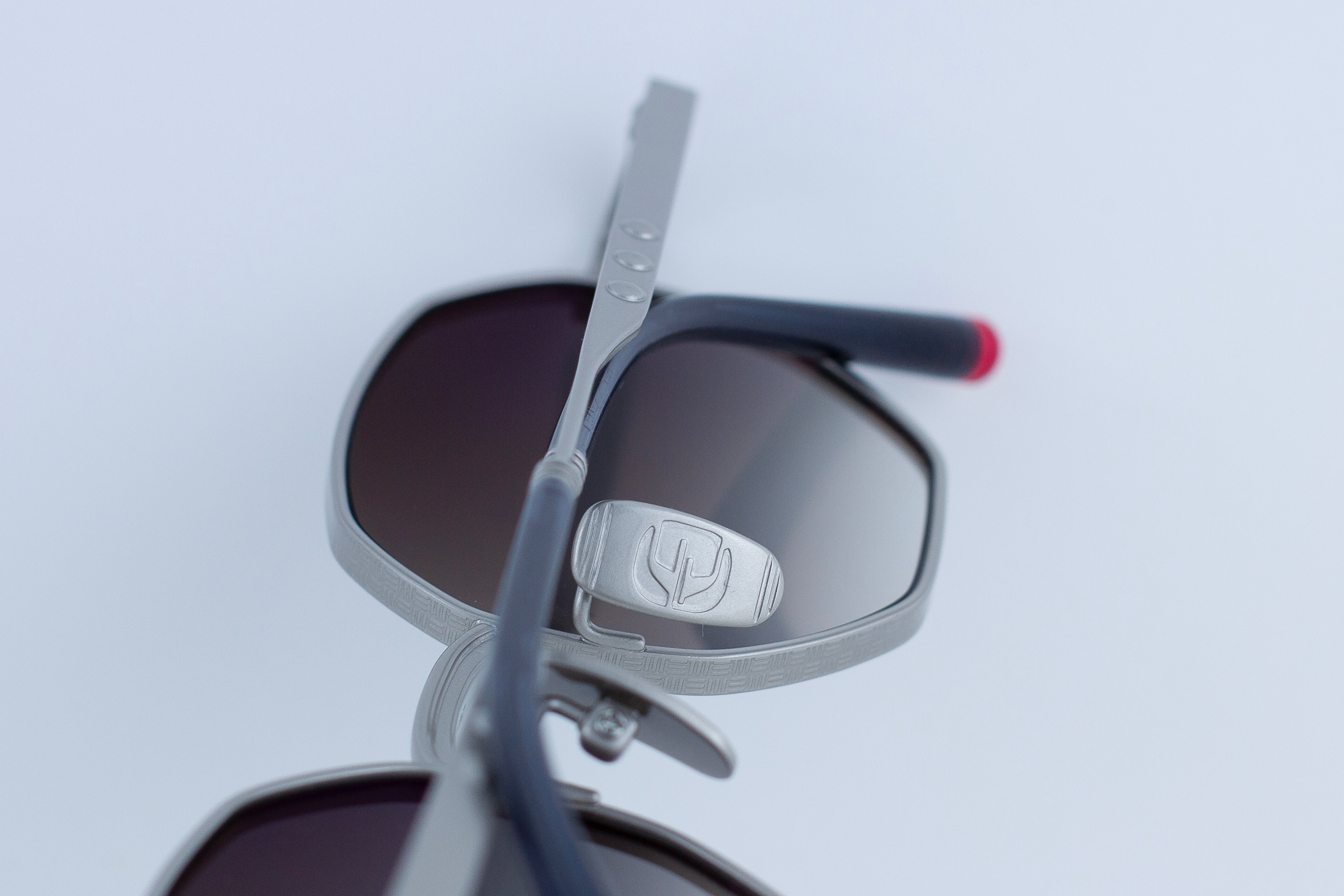 CAUDRON - MATTE SILVER