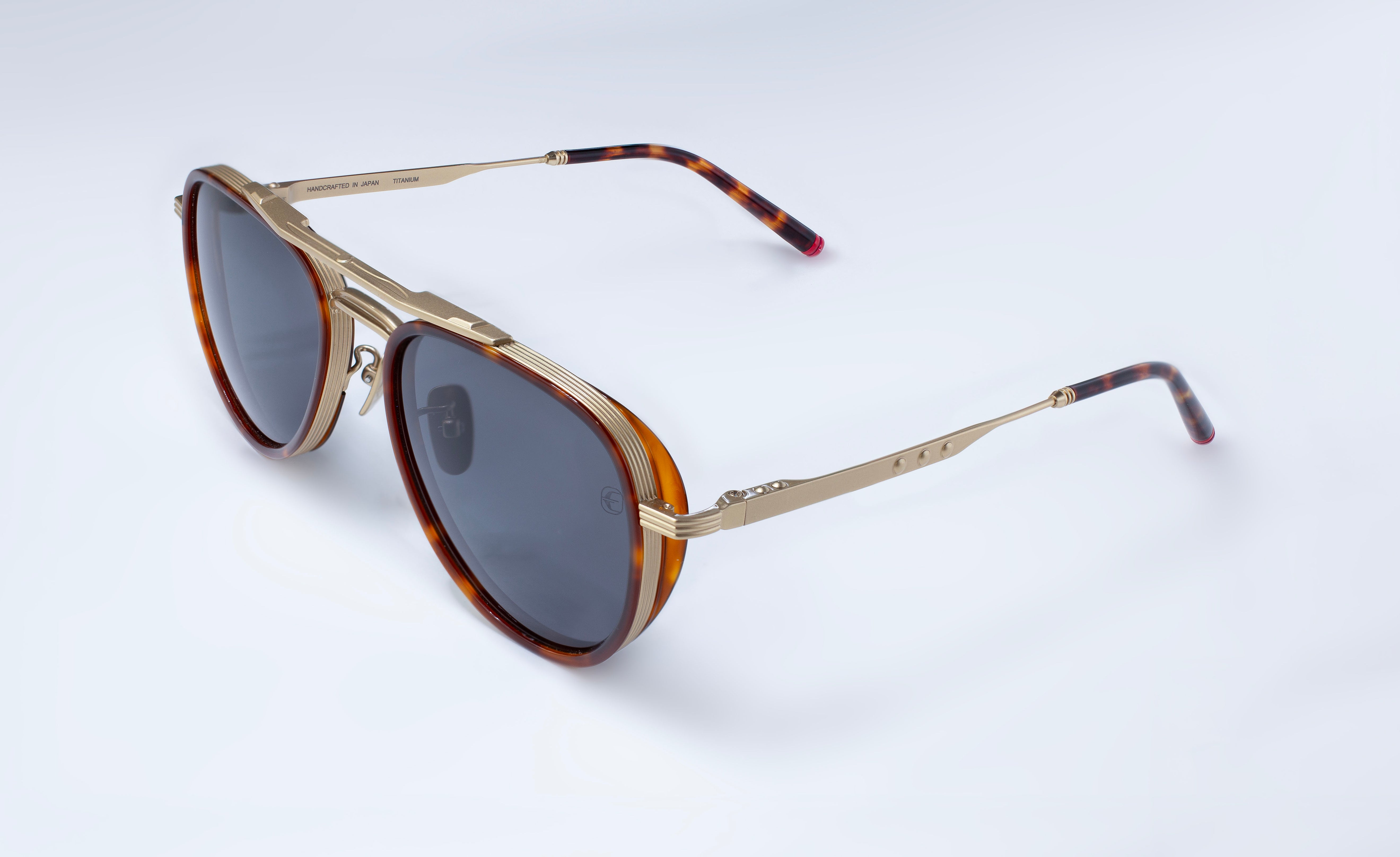 HAWKER HURRICANE - MATTE GOLD