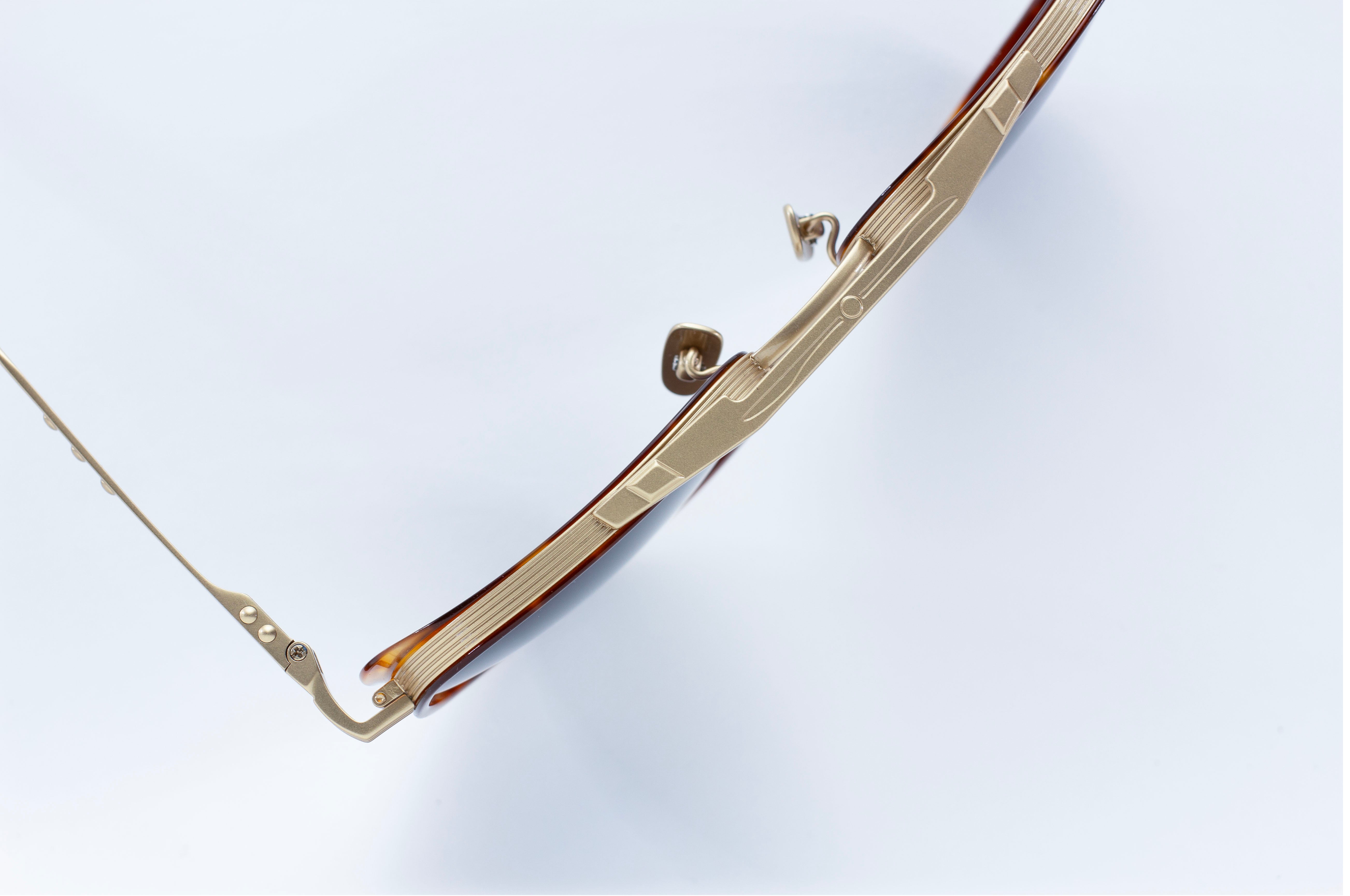 HAWKER HURRICANE - MATTE GOLD