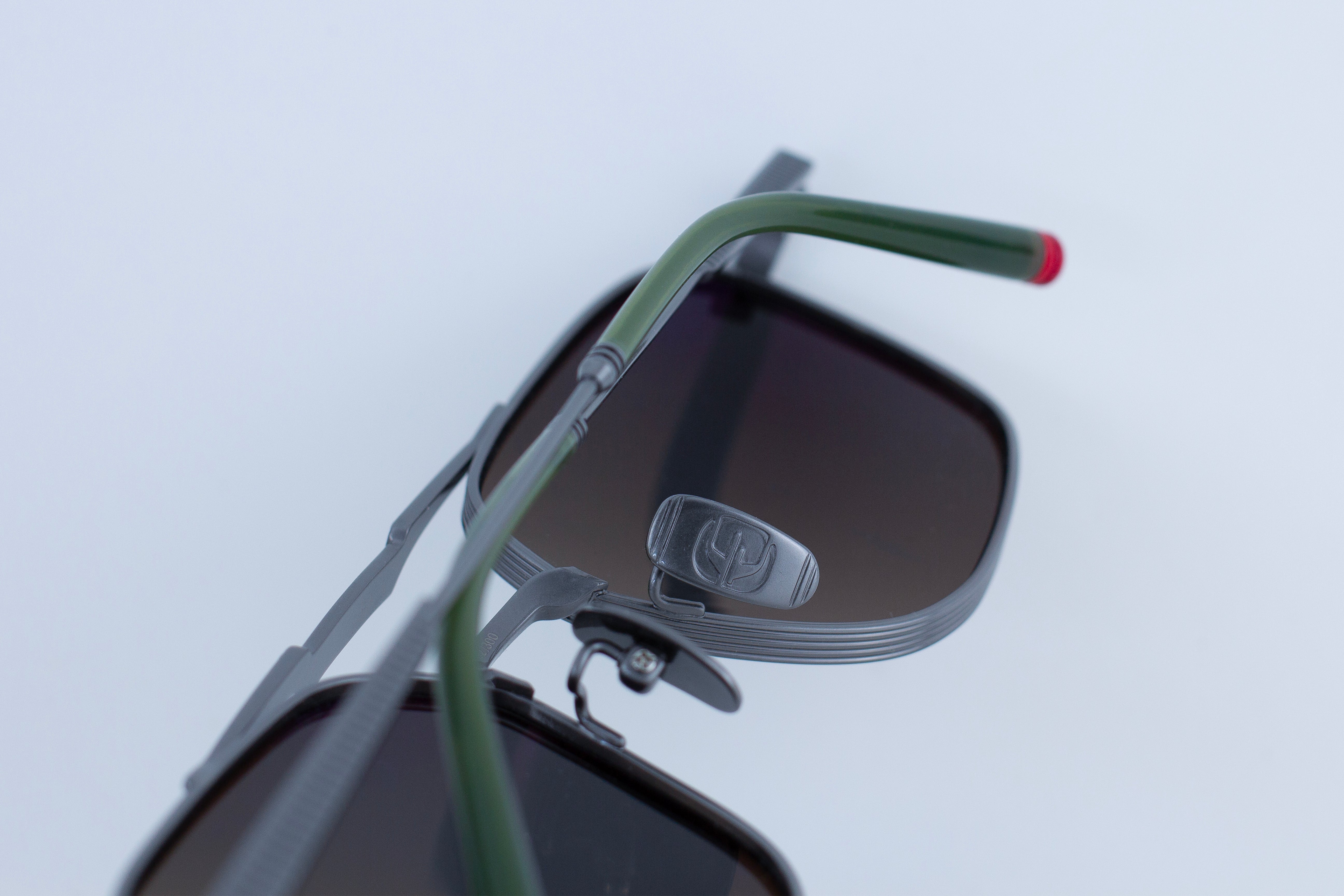 BEAVER - MATTE SILVER