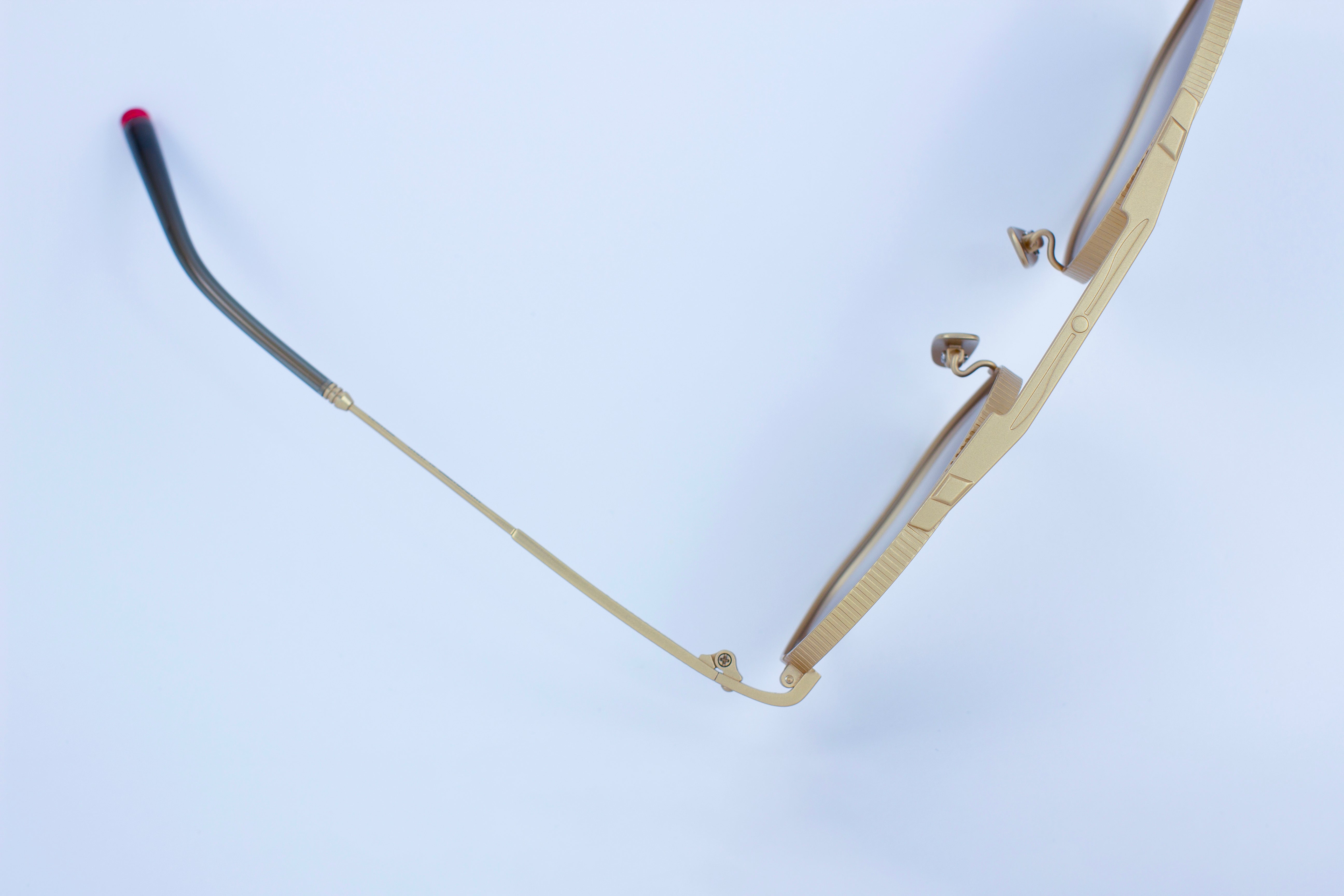 MACCHI - MATTE GOLD