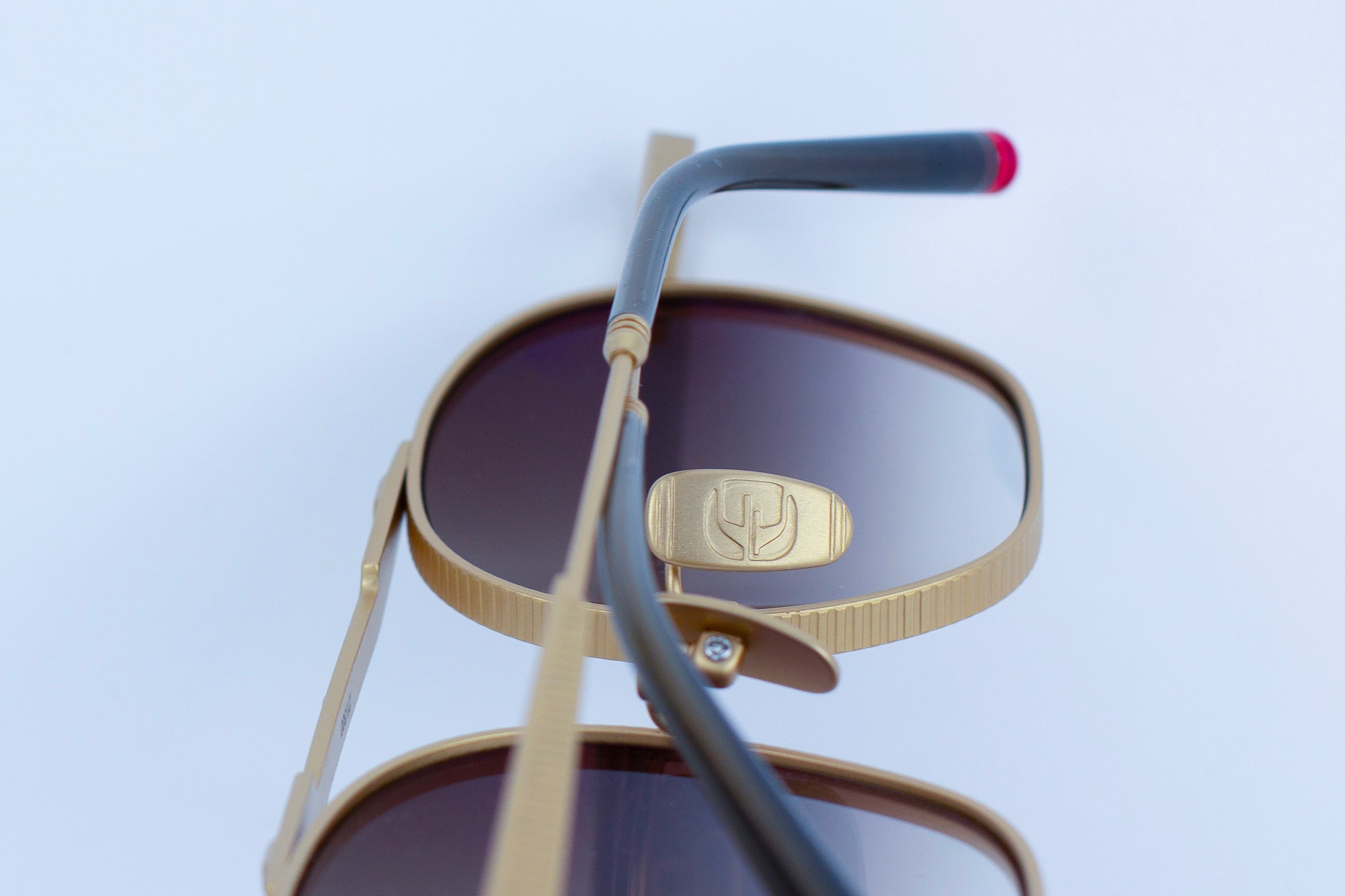MACCHI - MATTE GOLD